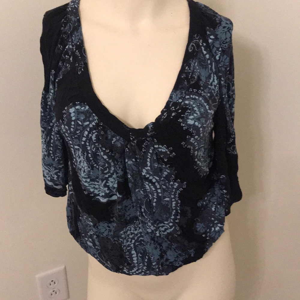 Blue and black abstract tee